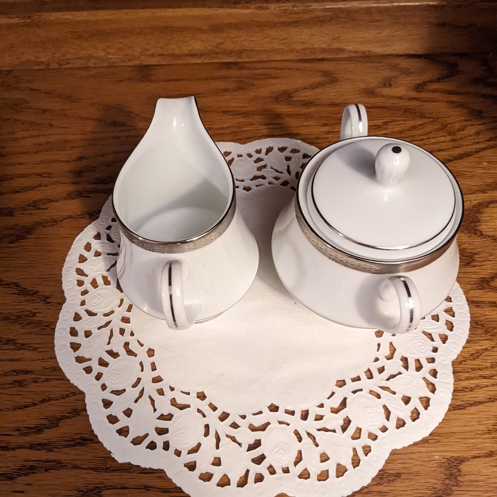 Vintage Noritake White Fine China Suger Creamer Set